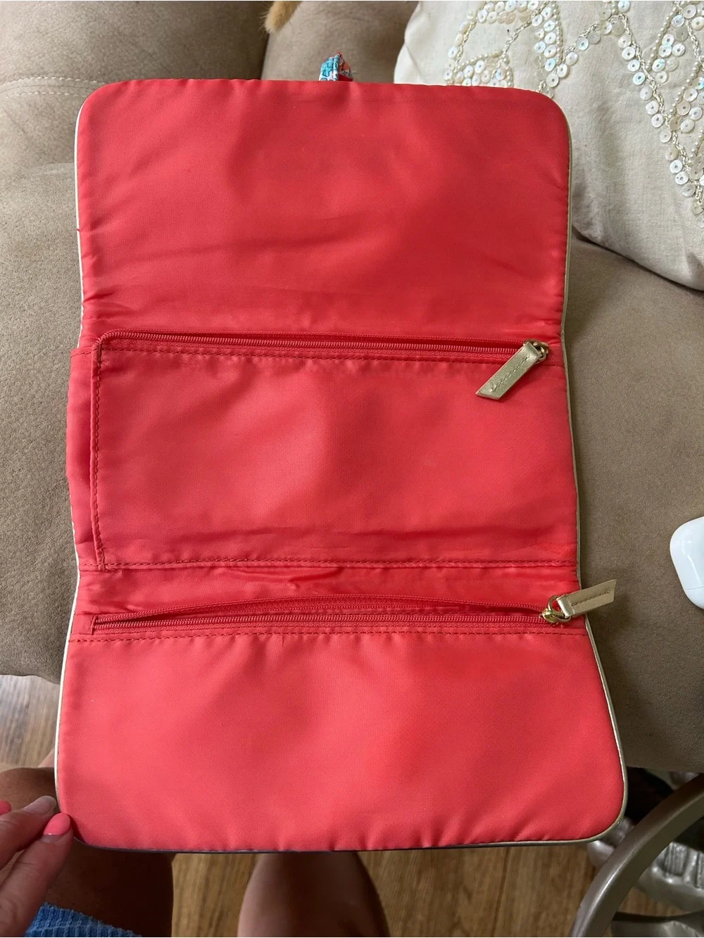 Lilly Pulitzer Red Coral & Aqua Shell Jewelry Clutch